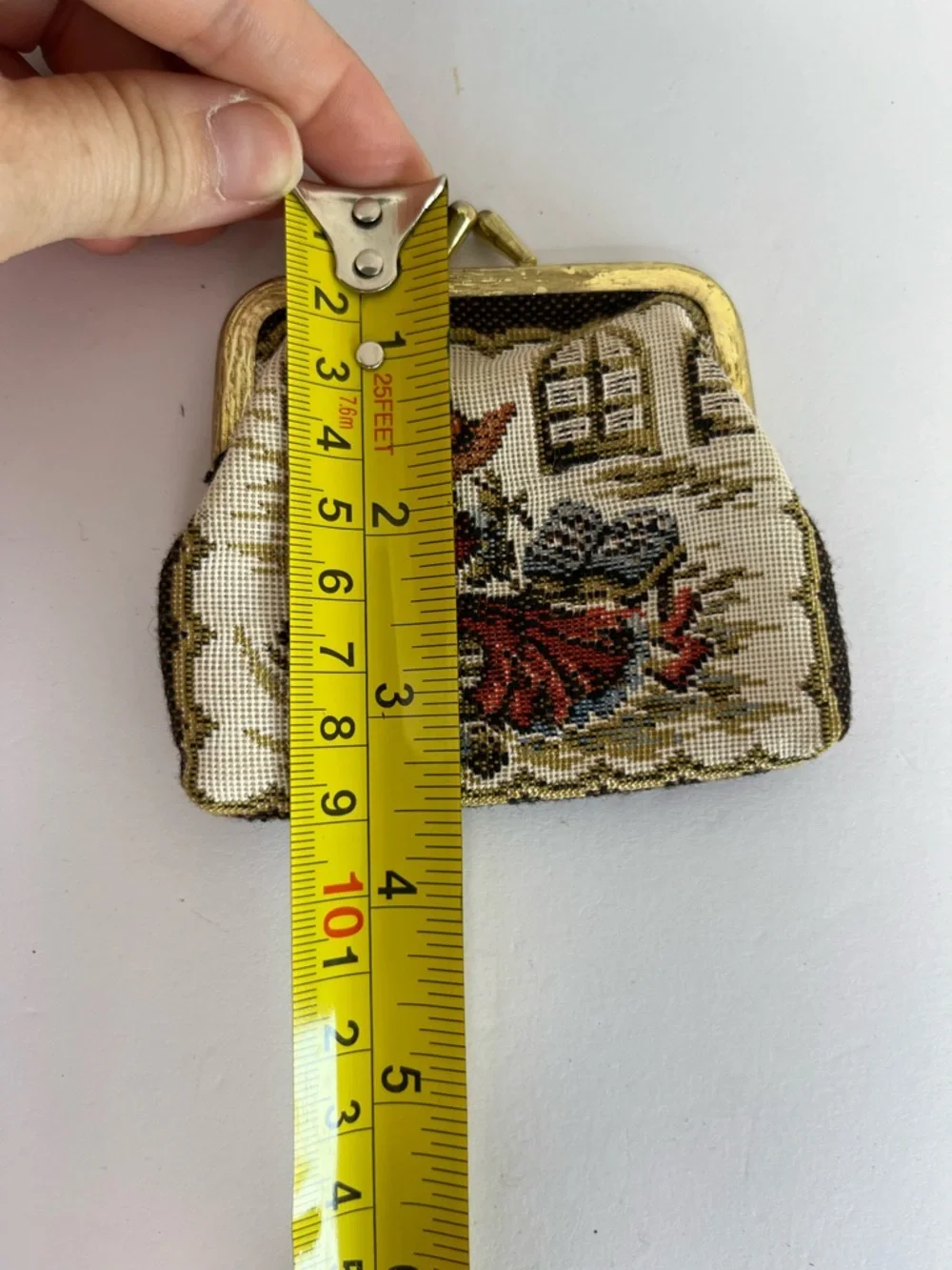 Vintage Needlepoint Style Change Purse, Kiss Lock Coin Purse - Picture 7 of 7